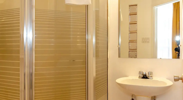 Klasik çift kişilik oda Hotel Dorion