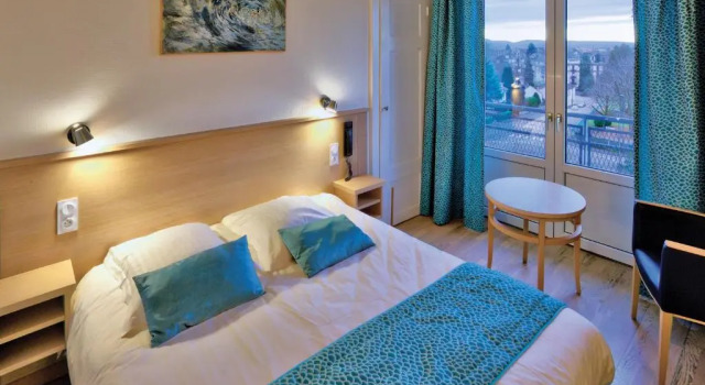 Двухместный номер Standard с видом на сад Logis Hotel Restaurant Spa Beau Site