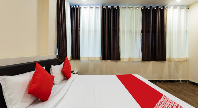 OYO 29896 Hotel Forest Inn