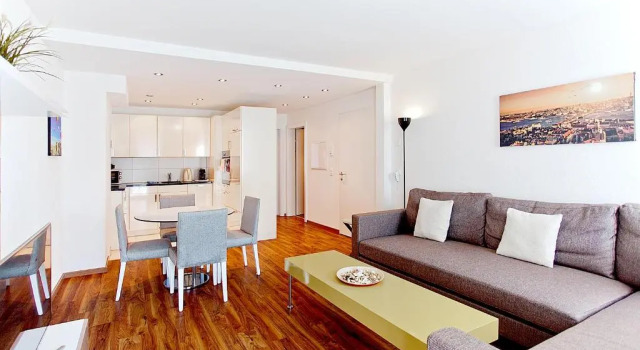 Апартаменты Premium Premium Apartments by Livingdowntown