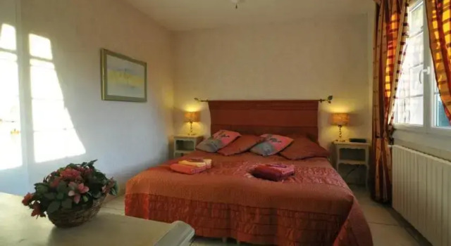 Residence "Villa Catherine", Забронировать Отель Отели Вара с бассейном, Бассейн