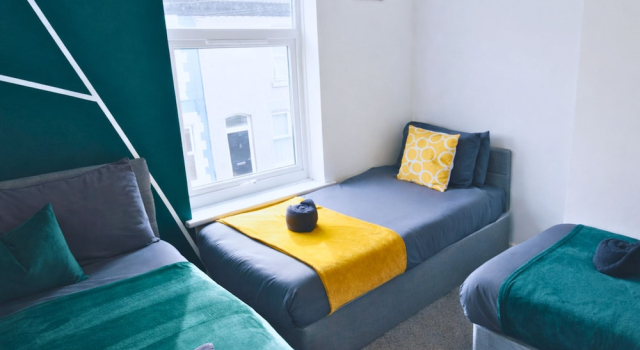 Pitchside Quarters sleeps 7