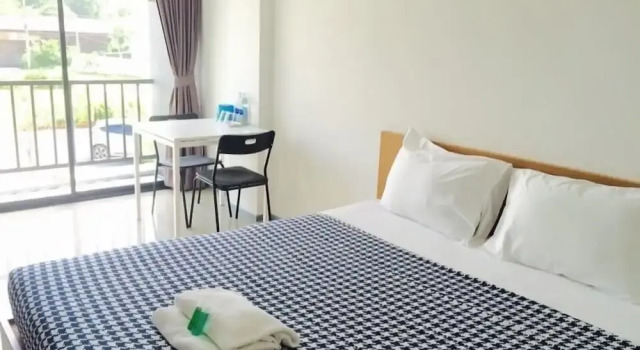 Двухместный номер Deluxe с балконом Promsook Apartment