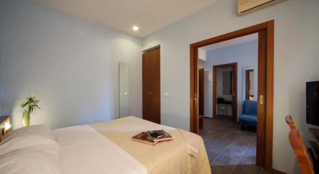 Трёхместный номер Standard Hotel Mariani