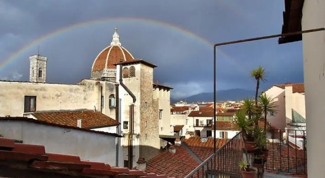 Romantica Firenze, Забронировать Отель Санта-Кроче Флоренция, рядом с Дом Буонаротти
