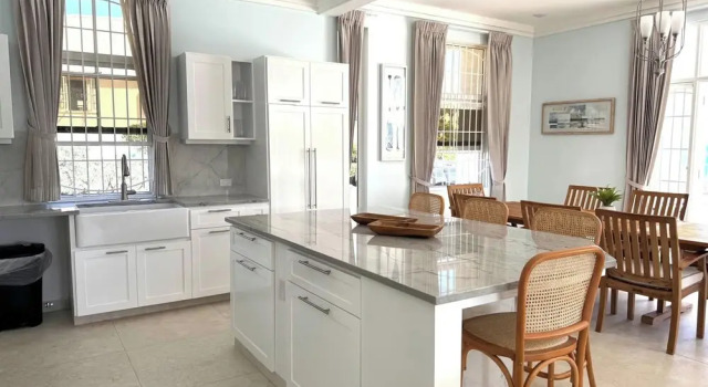 Silver Sands Beach Villa #3 - 4bd