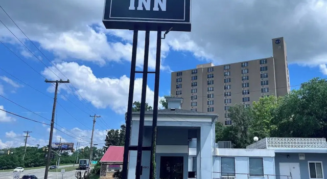 expressway inn