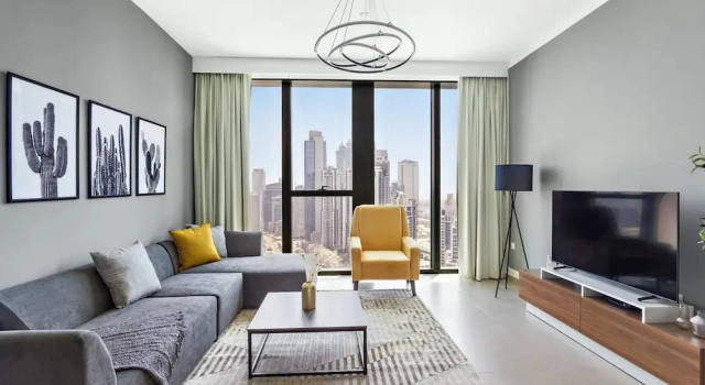 Silkhaus Luxury Tower in Downtown Pool Gym