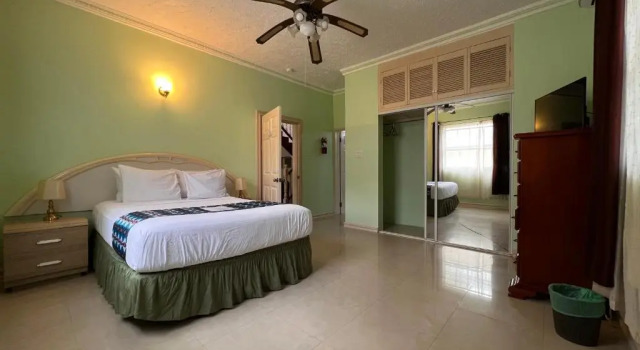 Номер Superior All Nations Guest House