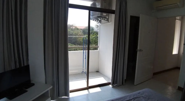 Oyo 648 Ake Apartment