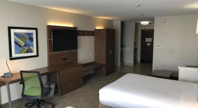 Двухместный люкс Holiday Inn Express Arlington by IHG
