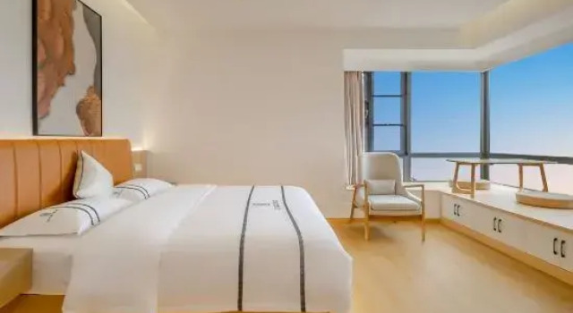 Семейный люкс с 6 комнатами с видом на город Luxe·Eastern Joy Suites Hotel