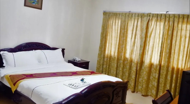 Lyly Hotel