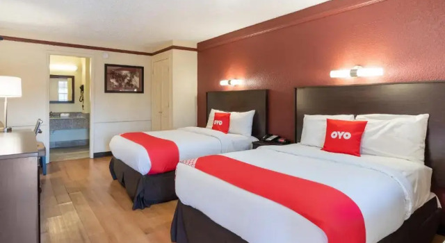 Четырёхместный номер Standard OYO Hotel Tulsa N Sheridan Rd & Airport