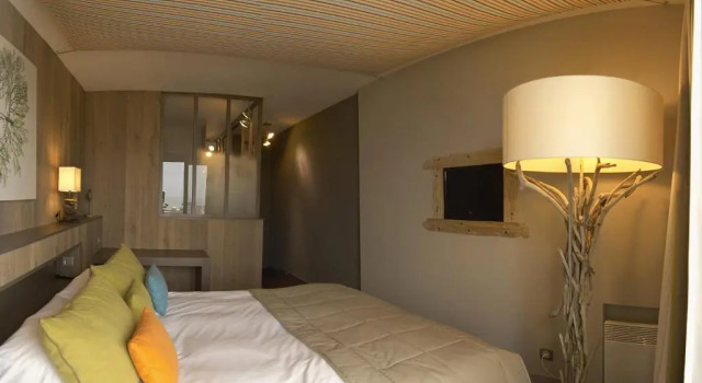 Двухместный номер Standard с видом на гавань Logis Hôtel Le Calluna Restaurant La Flottille