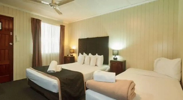 Номер Standard Country Plaza Motor Inn