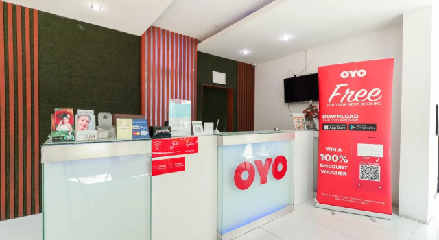 OYO 412 7 Days Hotel, Забронировать Отель Отели Чиангмай 3 звезды, рядом с Автостанция Чианг-Май, 3*