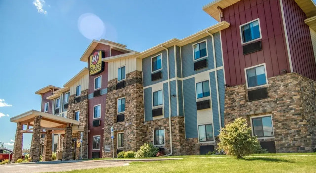 My Place Hotel - Jamestown, ND, Брондау Қонақ үй Jamestown Солтүстік Дакота