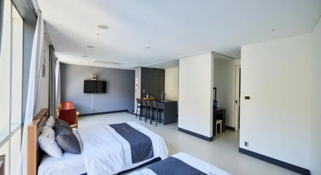 Двухместный номер Deluxe Crest72 Hotel