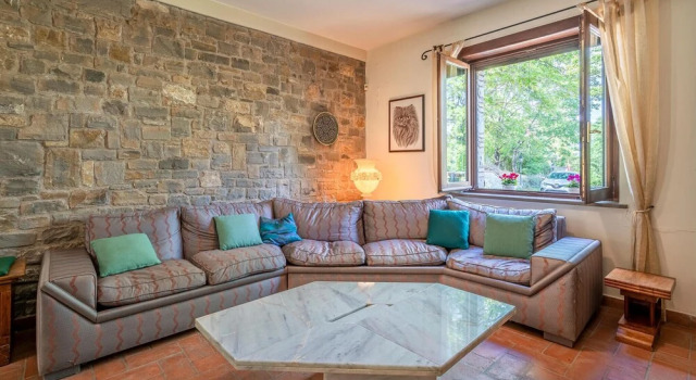 Awesome Home in Nocera Umbra With Outdoor Swimming Pool, Wifi and 2 Bedrooms, Rezervasyon Otel Umbria havuzlu oteller, Yüzme Havuzu