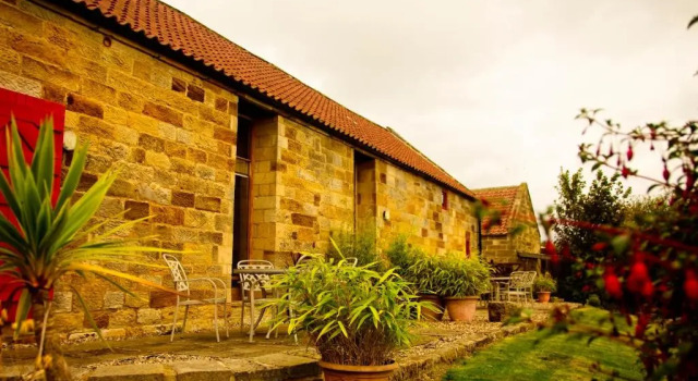 Spangle Cottage, Borrowby Farm Cottages, Забронировать Фермерский дом Отели Северного Йоркшира с парковкой, Парковка