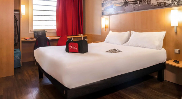 ibis Cannes Mandelieu, Забронировать Отель Манделье-ла-Напуль Mimosa Road
