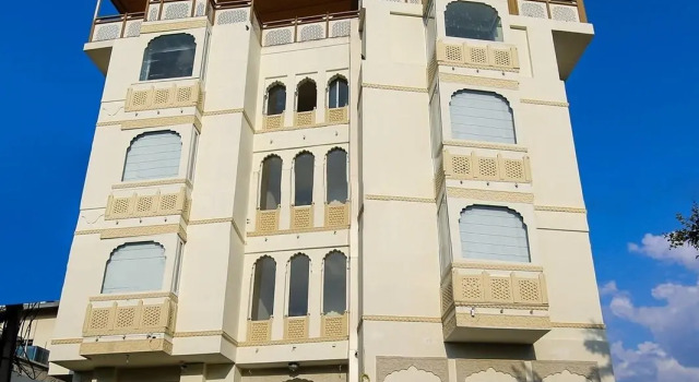 Hotel Ratangarh Palace, Забронировать Отель Отели штата Раджастхана с парковкой, Парковка