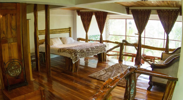 Castillo de Pavones, Rezervovat Hotel Hotely v Puntarenas s parkováním, Parkování