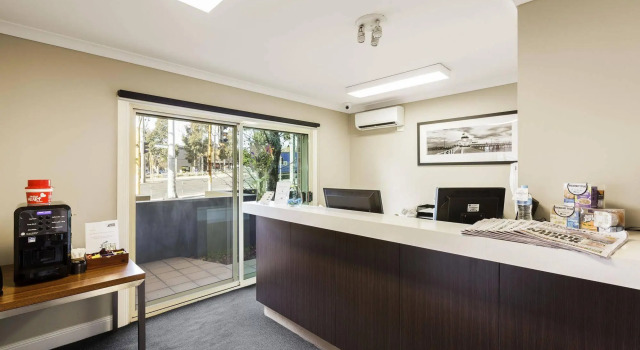 Amazing Accommodations: St Kilda, Book Hotel Melbourne 
