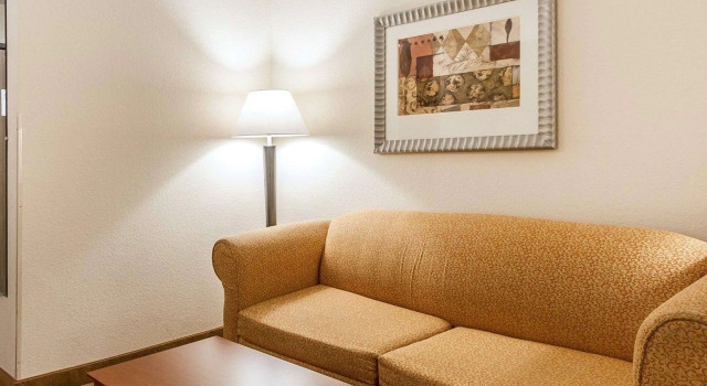 Двухместный люкс Quality Inn & Suites Eau Claire University Area