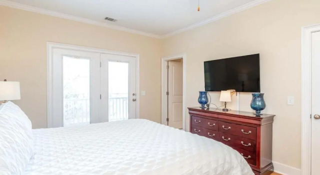 Lazy Dayz Tybee Vacation Rentals, Rezerwuj Hotel Hotele w Tybee Island z parkingiem, Parking