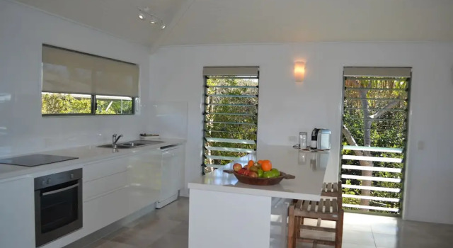 Коттедж с 2 комнатами рядом с пляжем The Retreat Beach Houses