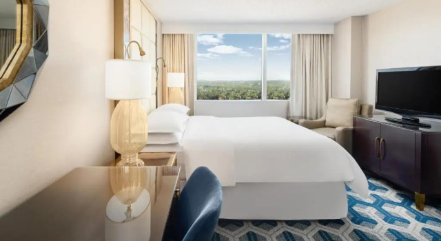 Номер Standard Sheraton Mahwah Hotel