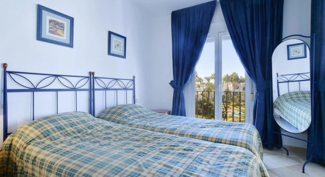 Costalita Penthouse in Estepona