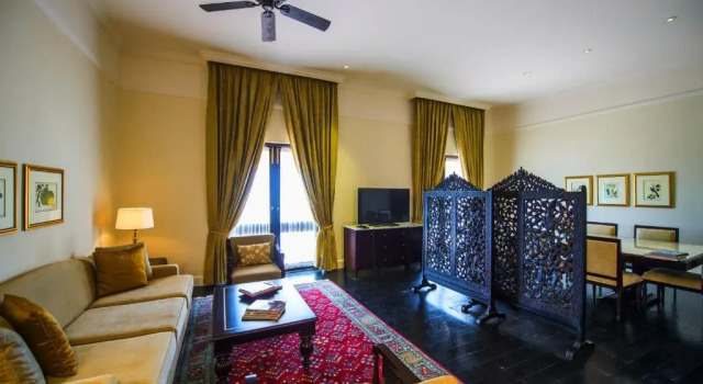 Люкс Presidential Galle Face Hotel