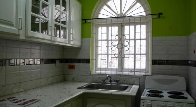 Апартаменты Ocho Rios Ocean Front Luxury Studio Sky Castles 24 hrs sleeps 2