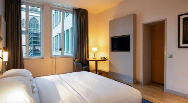 Номер семейный Hilton Cologne