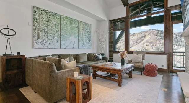 Ski-in/ski-out 4br Deer Valley Retreat 4 Bedroom Condo, Varaa Huoneisto Deer Valley 