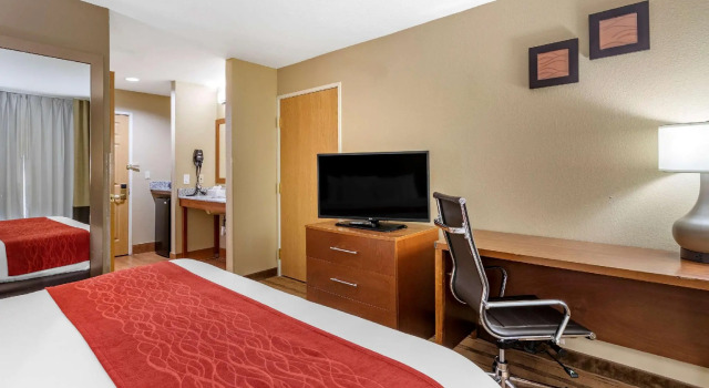 Двухместный номер Standard Comfort Inn & Suites Cedar Rapids North - Collins Road