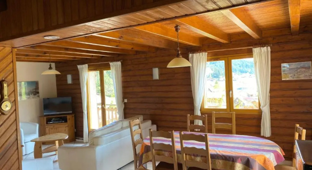 GITE DE FRANCE 8 pers - CLEDICIHOME - Vue magnifique ! - Fibre et Parking privé ! !, Забронировать Отель Отели Вогезы с парковкой, Парковка