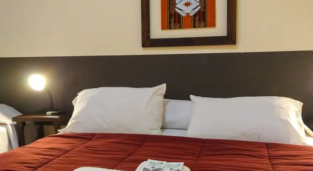 Трёхместный номер Standard Hotel de la Linda