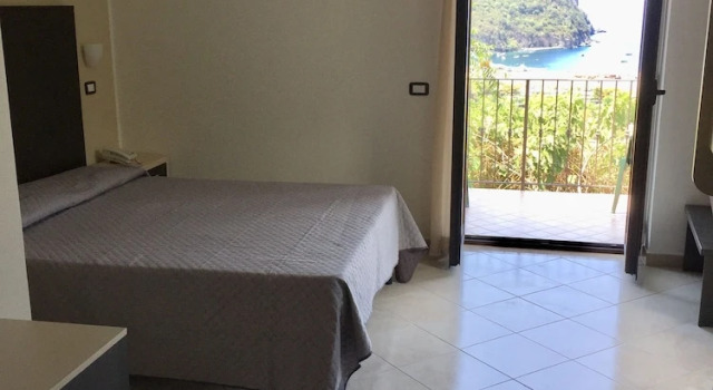 Standard Doppel Zimmer mit Meerblick Hotel Normanni