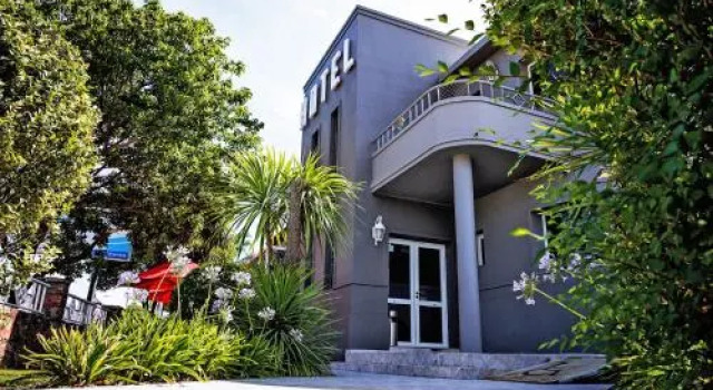 El Portal de la Villa, Book Villa Villaer i Córdoba, Villa