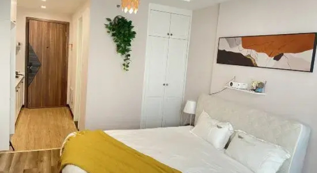 Люкс Yinian Homestay (Railway)