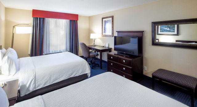 Holiday Inn Express Hotel & Suites Edson, Book Hotel Hoteller i Edson med parkering, Parkering