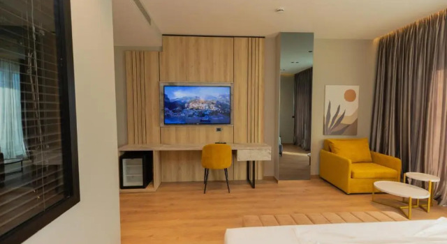 Двухместный номер Deluxe с балконом Esbjerg Hotel