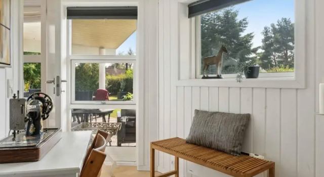 5 Star Holiday Home in Vaeggerlose, Book Feriehus Hoteller i Marielyst med parkering, nær Marielyst Beach, Parkering