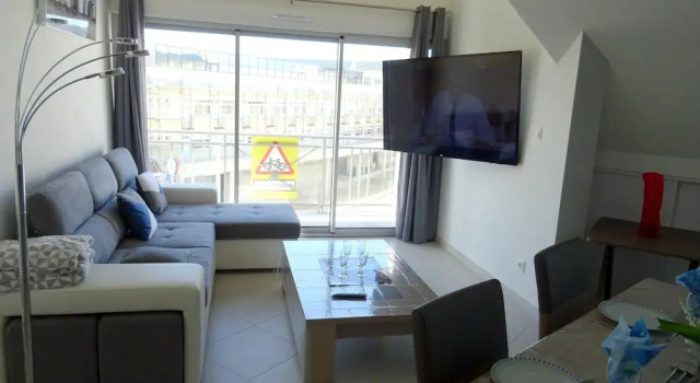 Apartment With 2 Bedrooms in Berck, With Wonderful sea View and Furnished Balcony