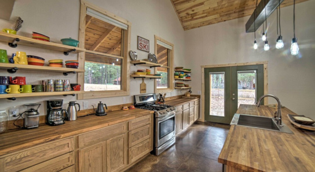 Коттедж Family Home w/ Fire Pit & Grill ~ 1 Mi to Slopes!