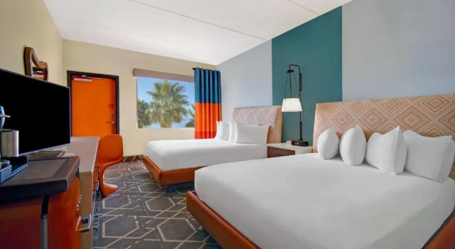 Четырёхместный номер Standard DoubleTree by Hilton Galveston Beach